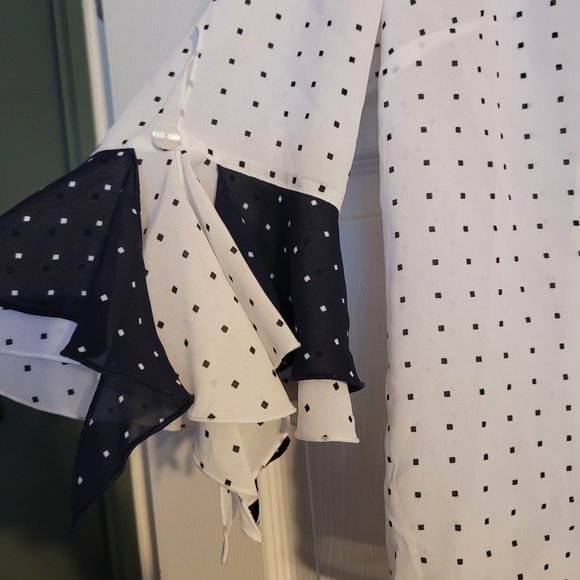 Elegant Navy And White Ruffle Blouse - Picture 6 of 9